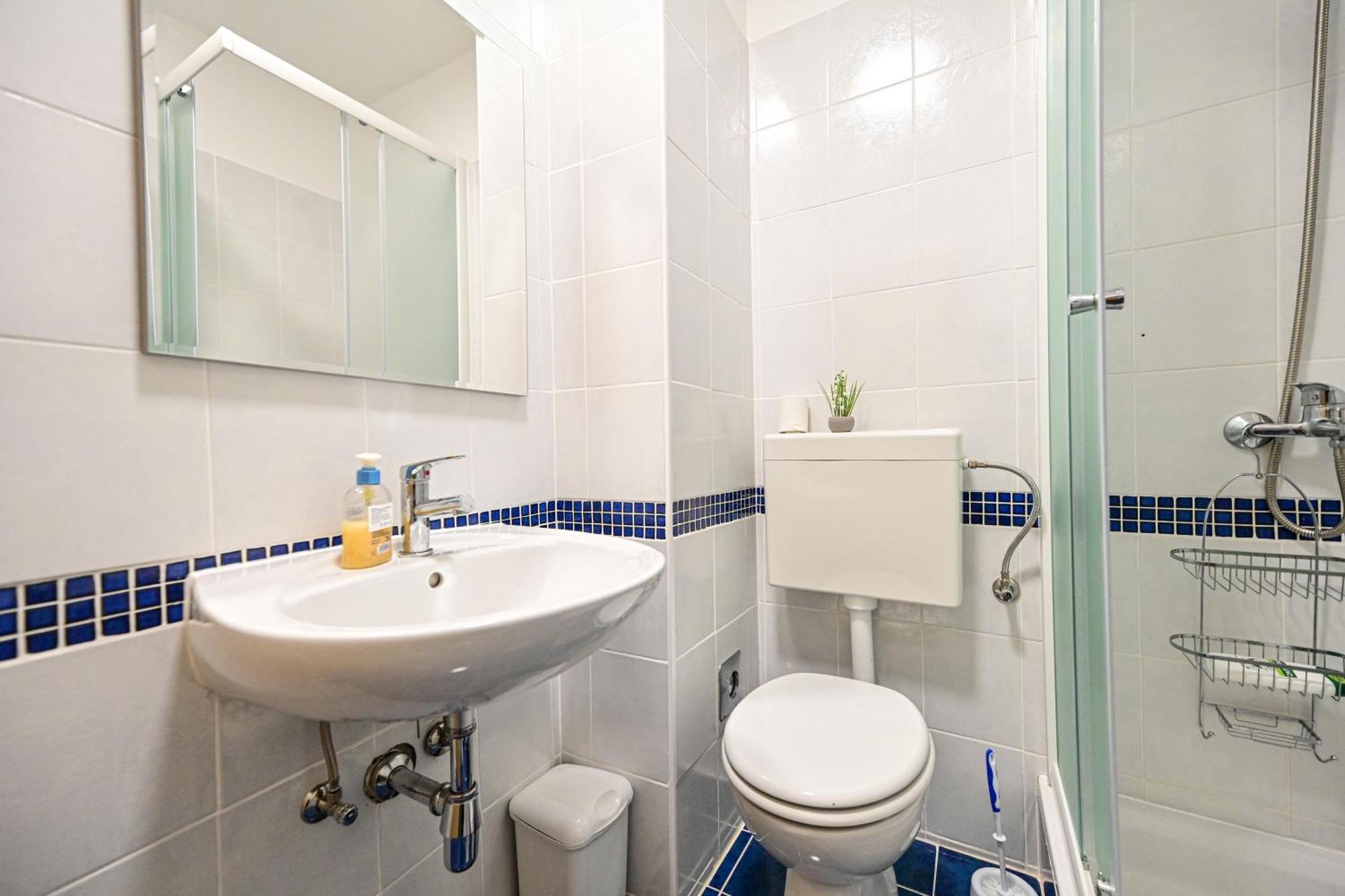 Apartman Ajduk With Parking And Terrace Apartment