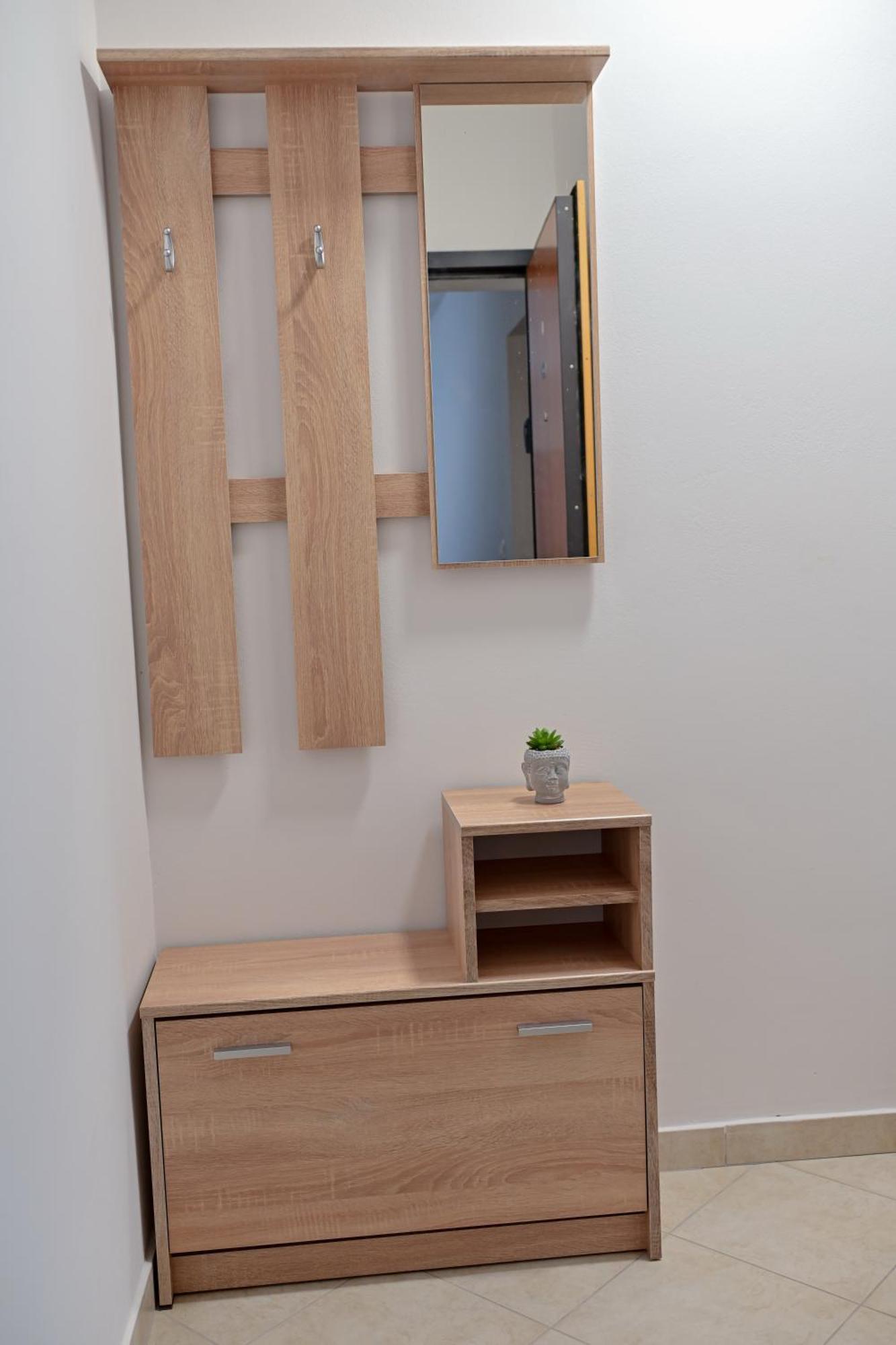 Apartment Apartman Ajduk With Parking And Terrace *